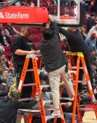 MK体育网页版-逆转！火箭击溃马刺，谢泼德扛大旗，申京20+13+9，文班亚马低迷